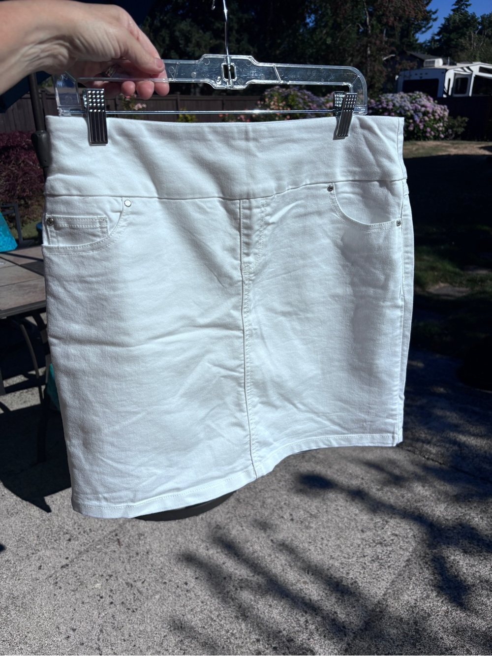 S.C.& CO. Classic White Women's Denim Skort